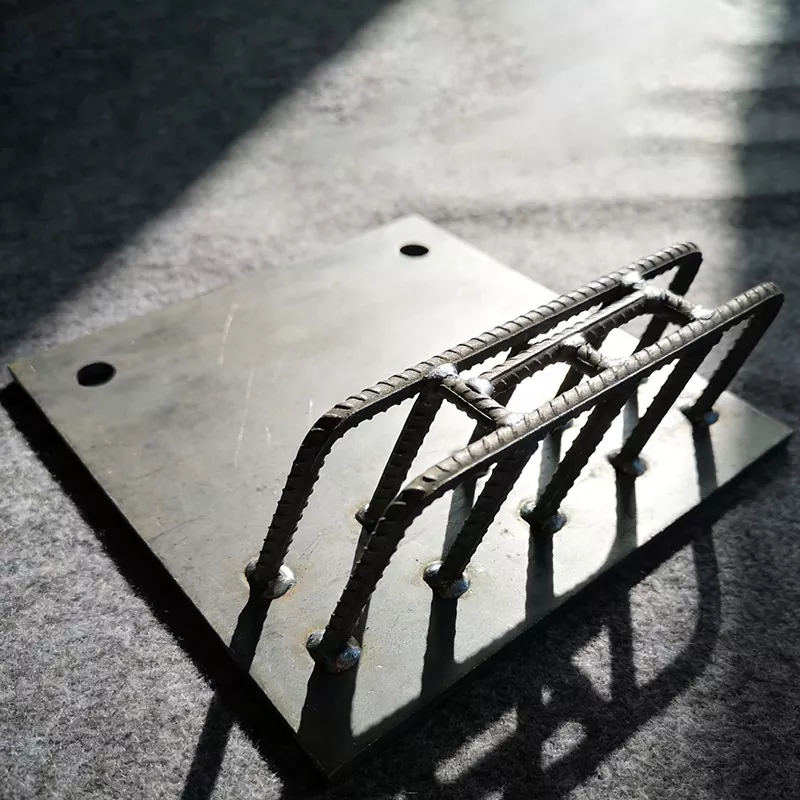 Upotettu ankkurilevy