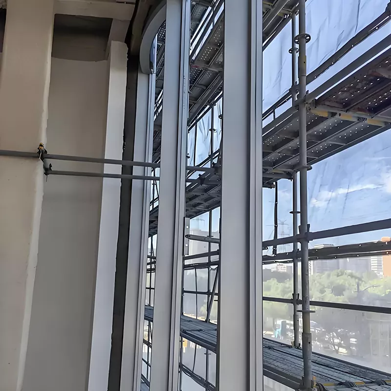 T-muotoinen hieno teräs